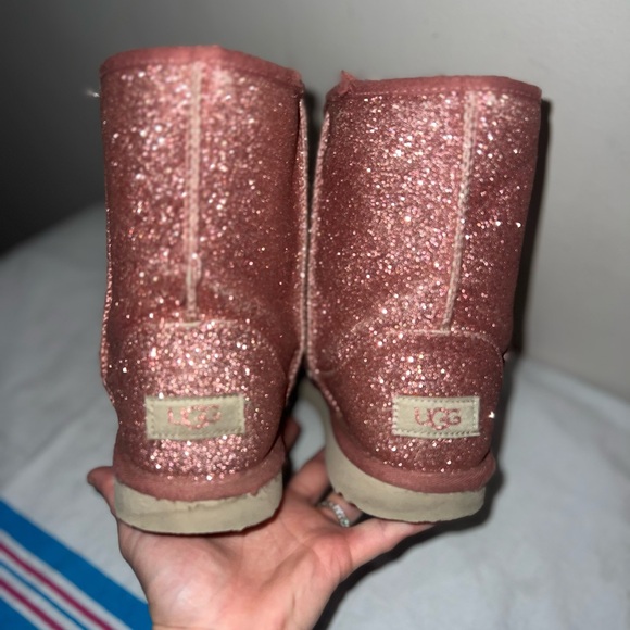 Girls Pink Glitter Uggs size 4 - Picture 6 of 6